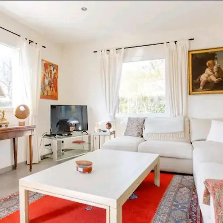 Pansiyon Les Becasses